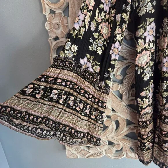 American Eagle Top Floral Lace Up Bell Sleeve Peasant Cottage Boho Womens Large - Picture 4 of 10